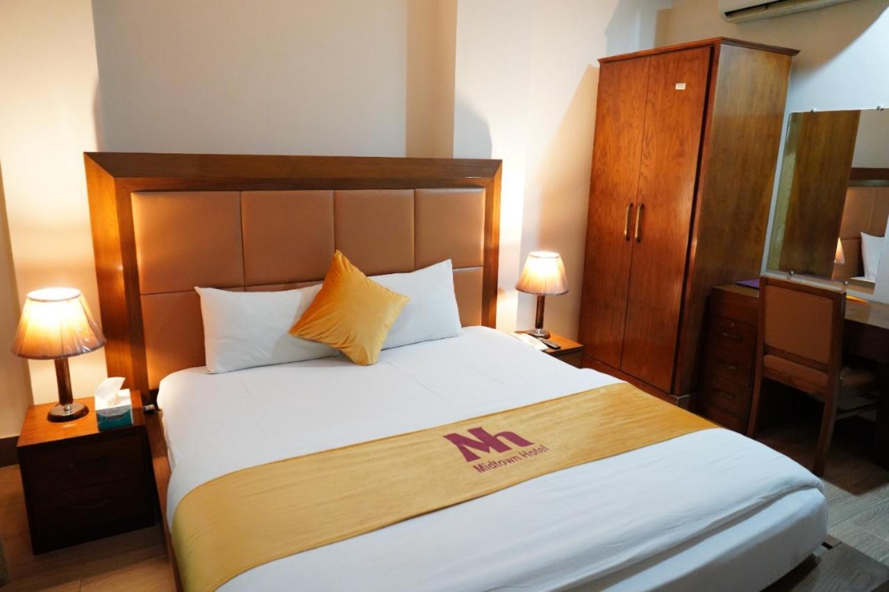 Midtown Hotel Rawalpindi Bagian luar foto