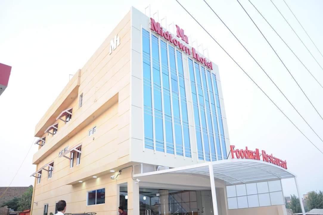 Midtown Hotel Rawalpindi Bagian luar foto