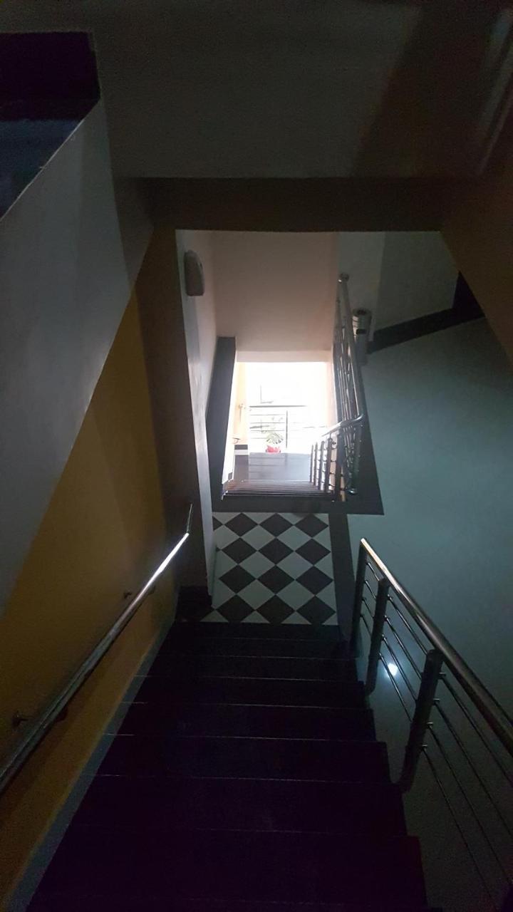 Midtown Hotel Rawalpindi Bagian luar foto