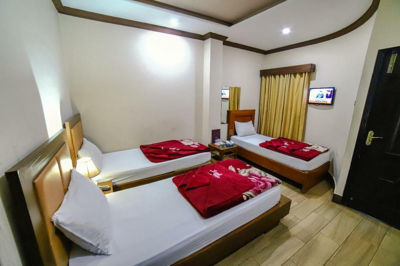 Midtown Hotel Rawalpindi Bagian luar foto